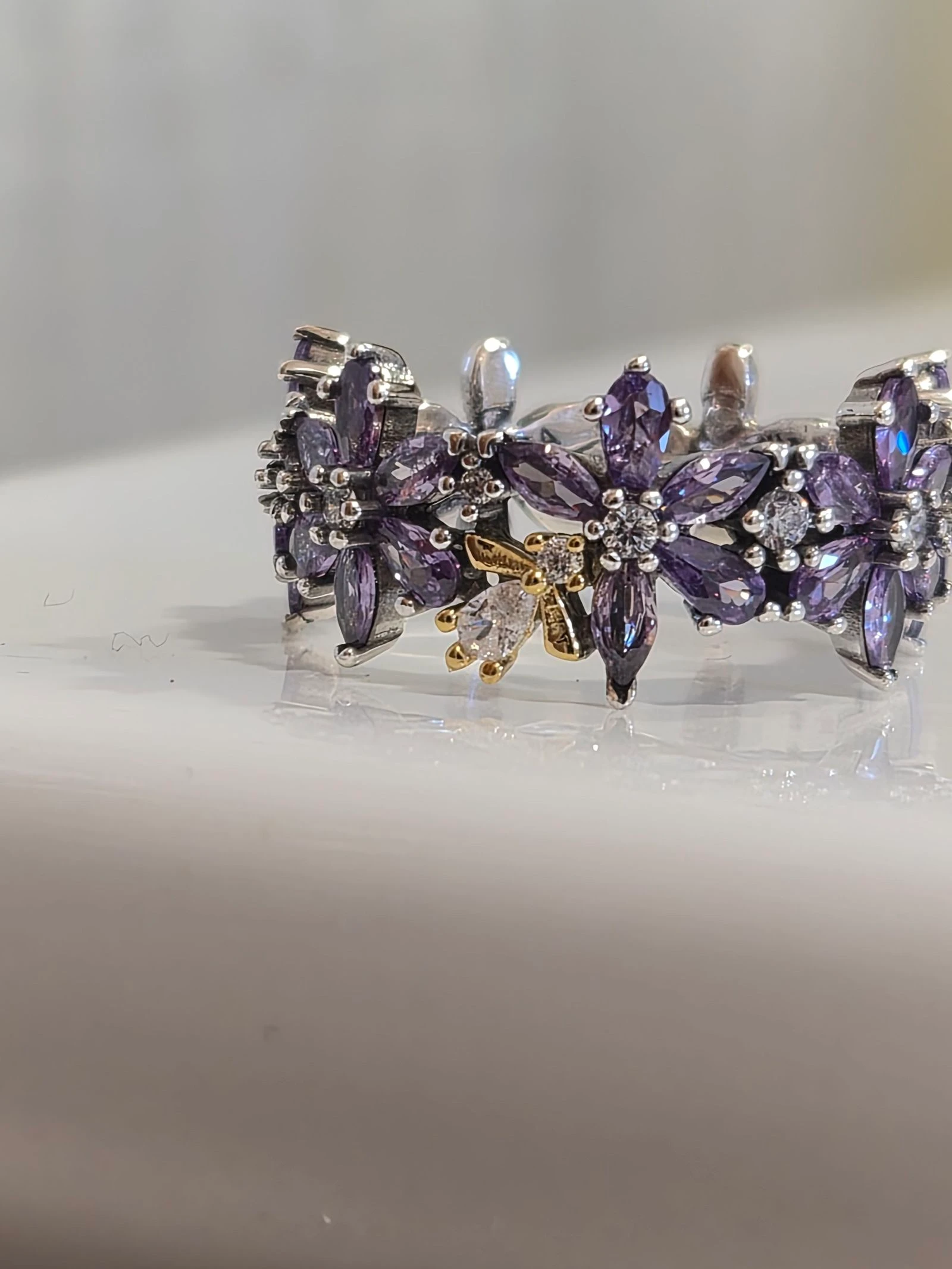 Original pandora anillo bridgerton abeja y herbario